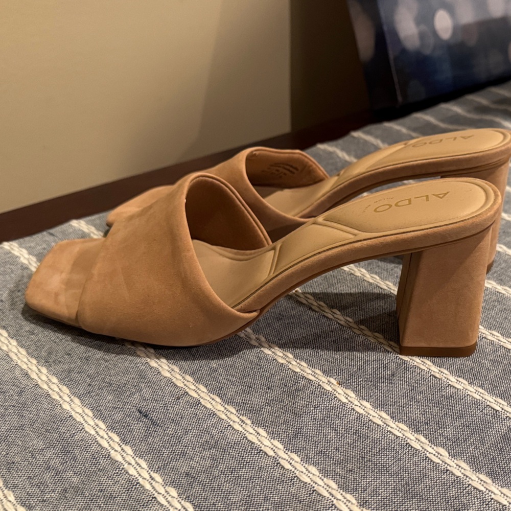 NWOB Aldo Women's Brown Mules - Picture 3 of 5